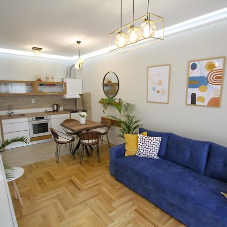 Laki Appartement Tivat Buitenkant foto