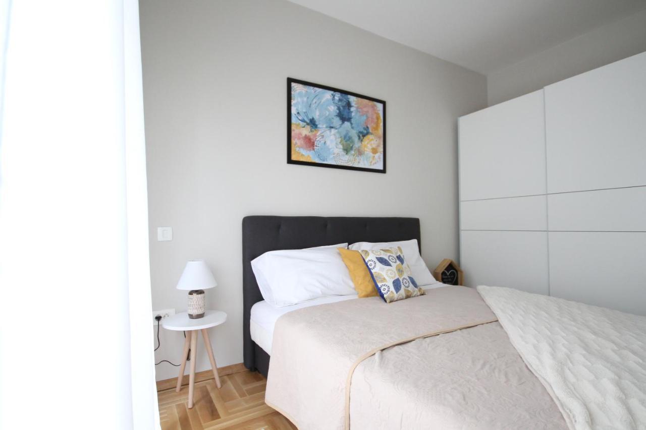 Laki Appartement Tivat Buitenkant foto