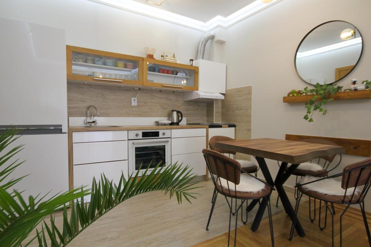 Laki Appartement Tivat Buitenkant foto